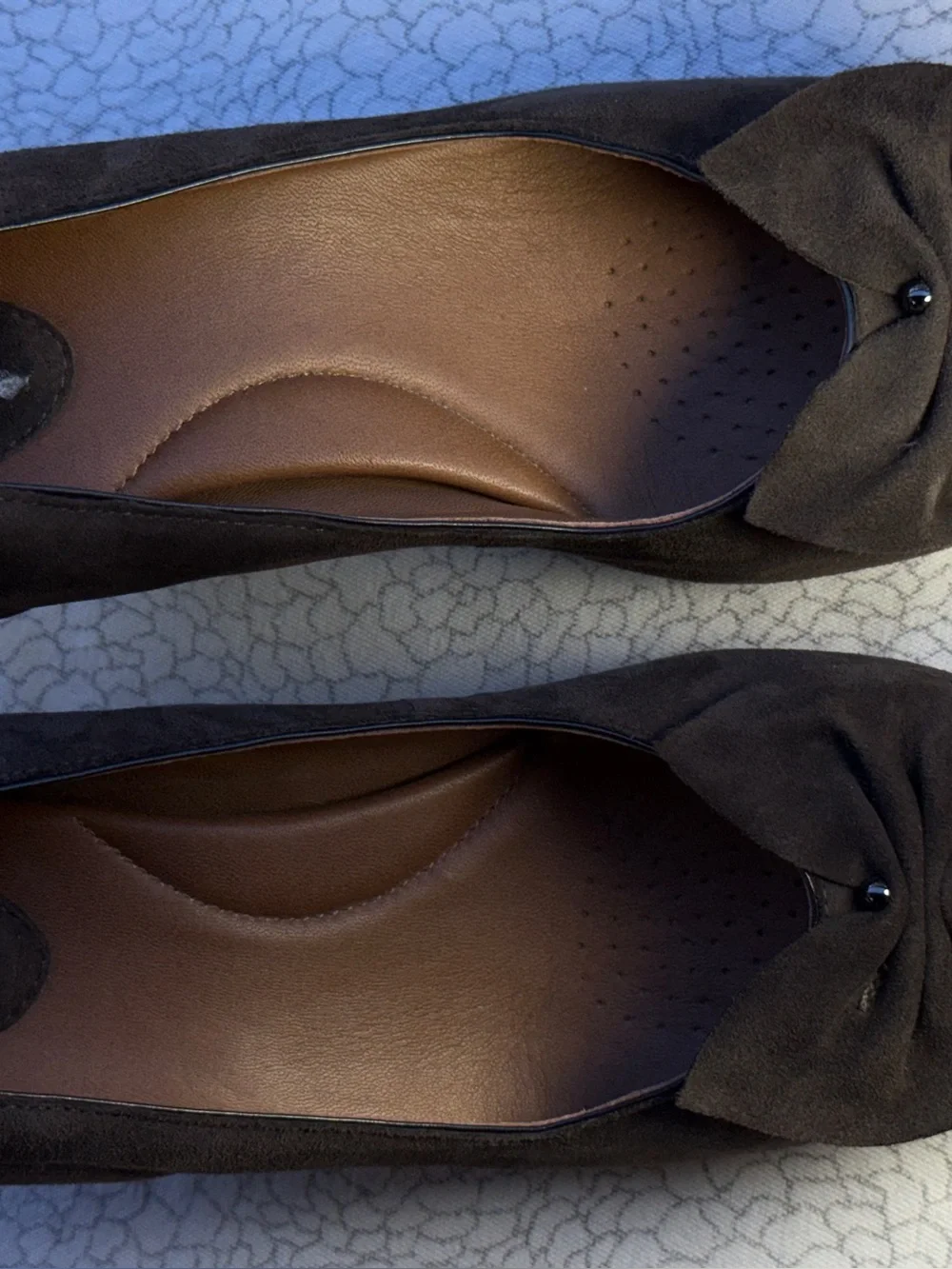 Clark’s pumps heels Brown Suede Mid-Heel cushioning bow bows comfort leather 7
